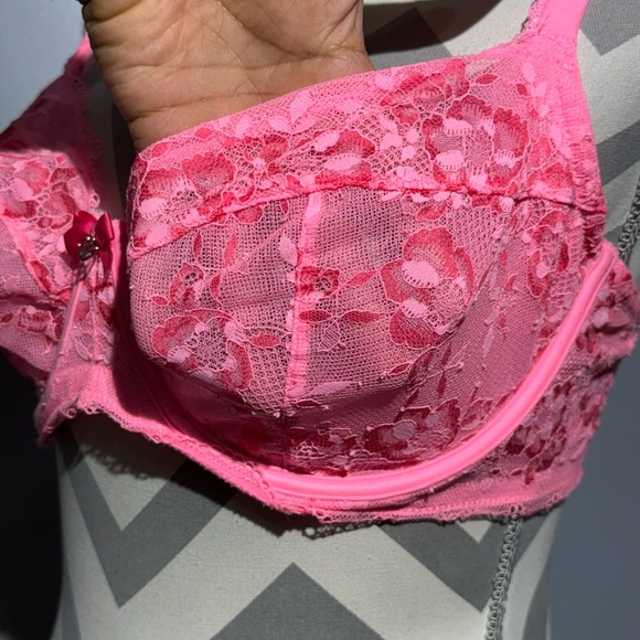 Pink Flower Lace Bra - Picture 4 of 13